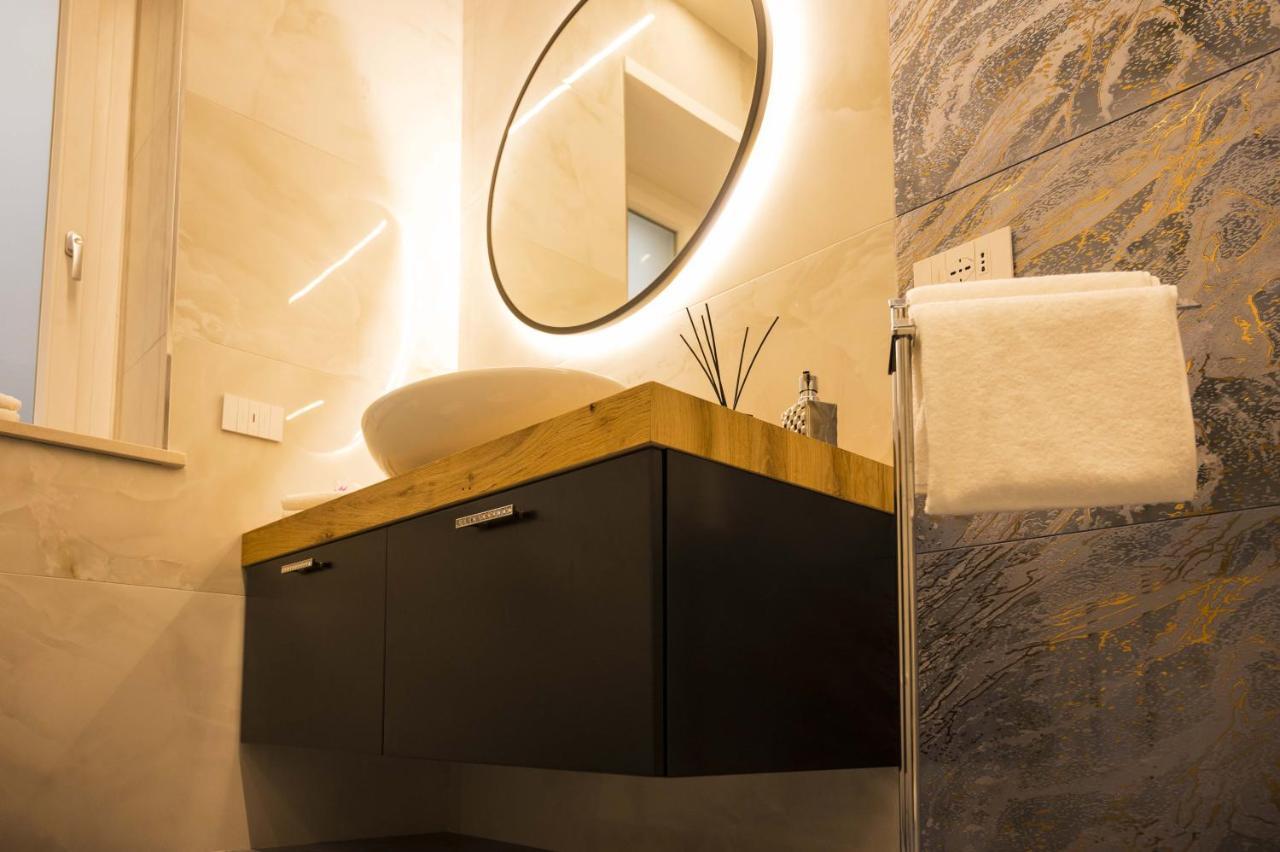 Vipverona Luxury Apartment - Royal Welcome Zewnętrze zdjęcie